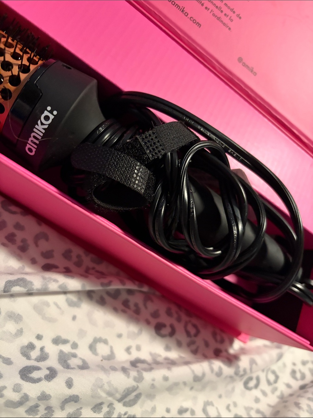 Amika Blow Out Babe Thermal Brush - Picture 5 of 6
